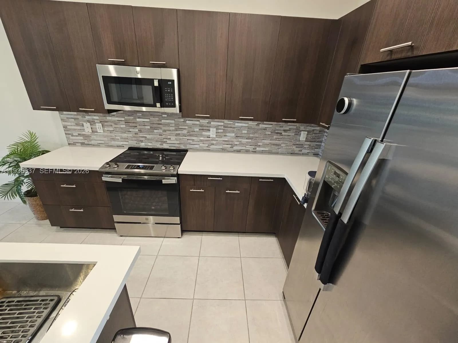 8301 NW 41st St # 402, Doral FL 33166