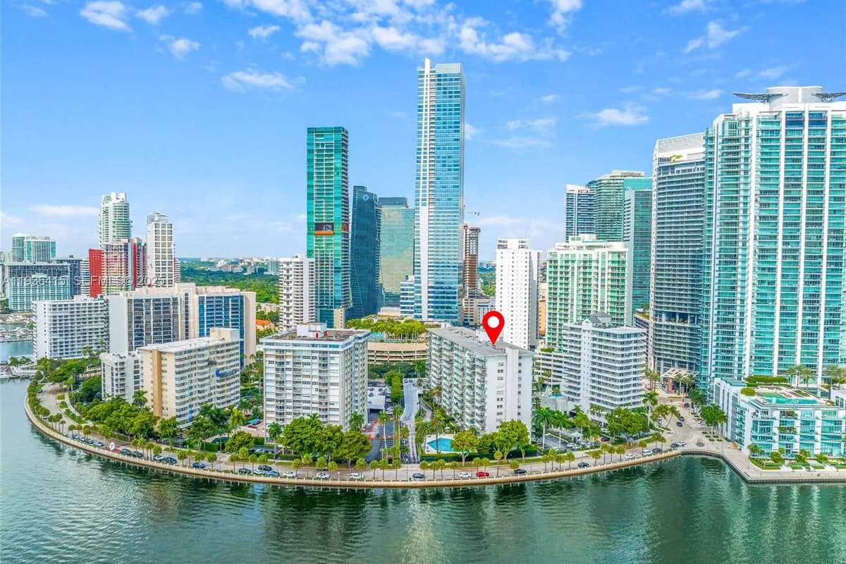 1408 Brickell Bay Dr # 316, Miami FL 33131
