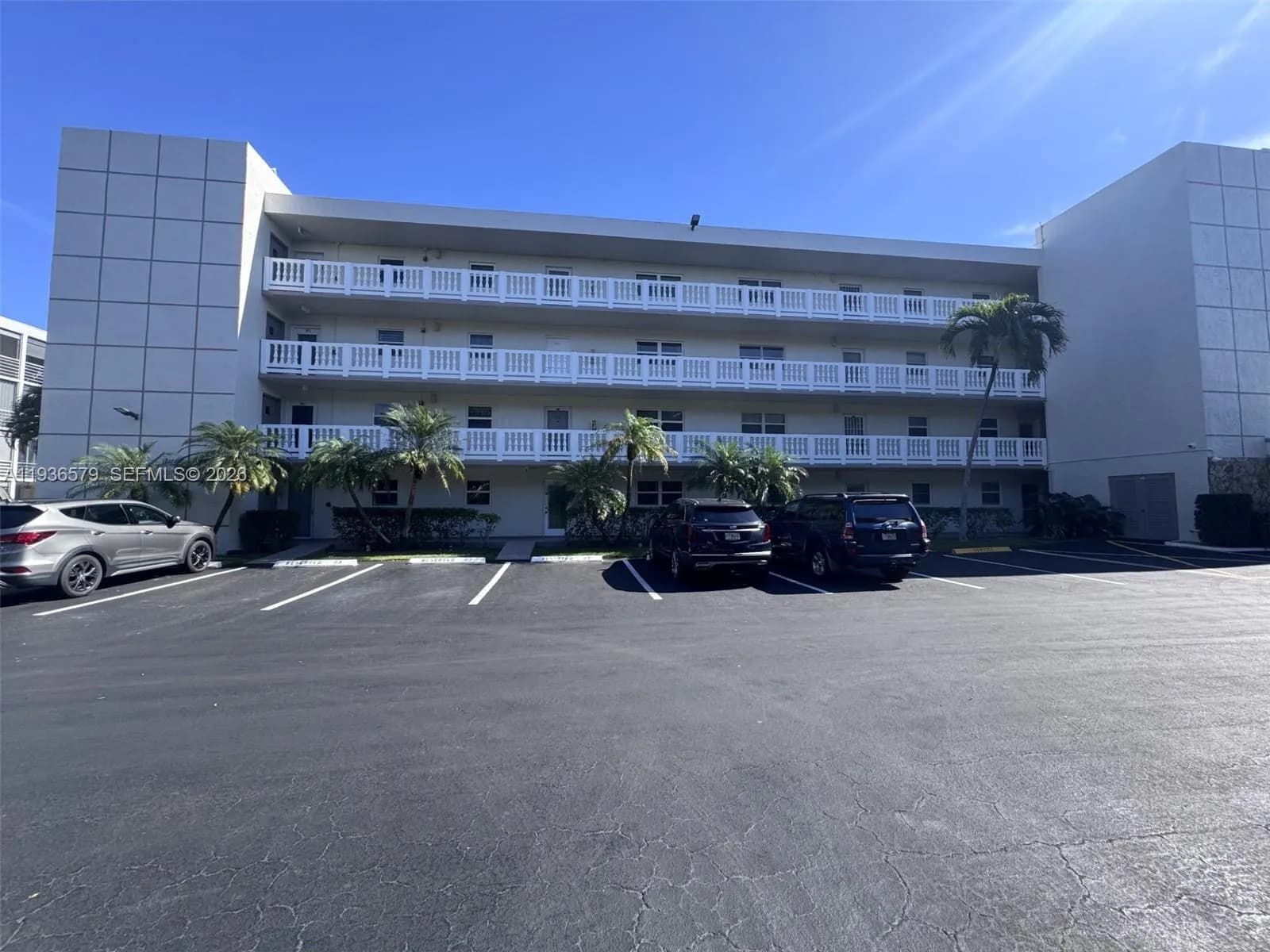 1025 SE 3rd Ave # 102, Dania Beach FL 33004