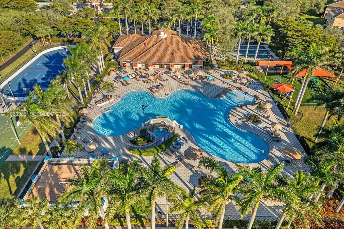 20031 Barletta # 2315, Other City - In The State Of Florida FL 33923