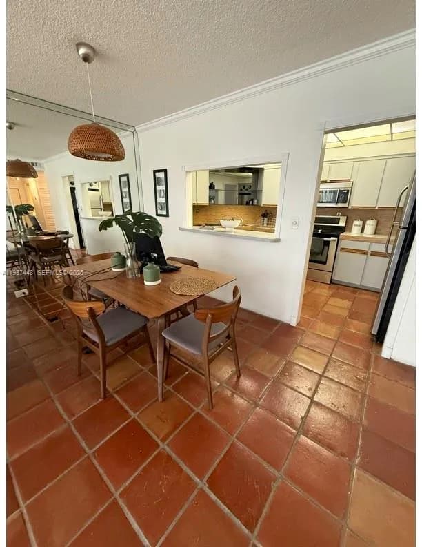 1408 Brickell Bay Dr # 105, Miami FL 33131