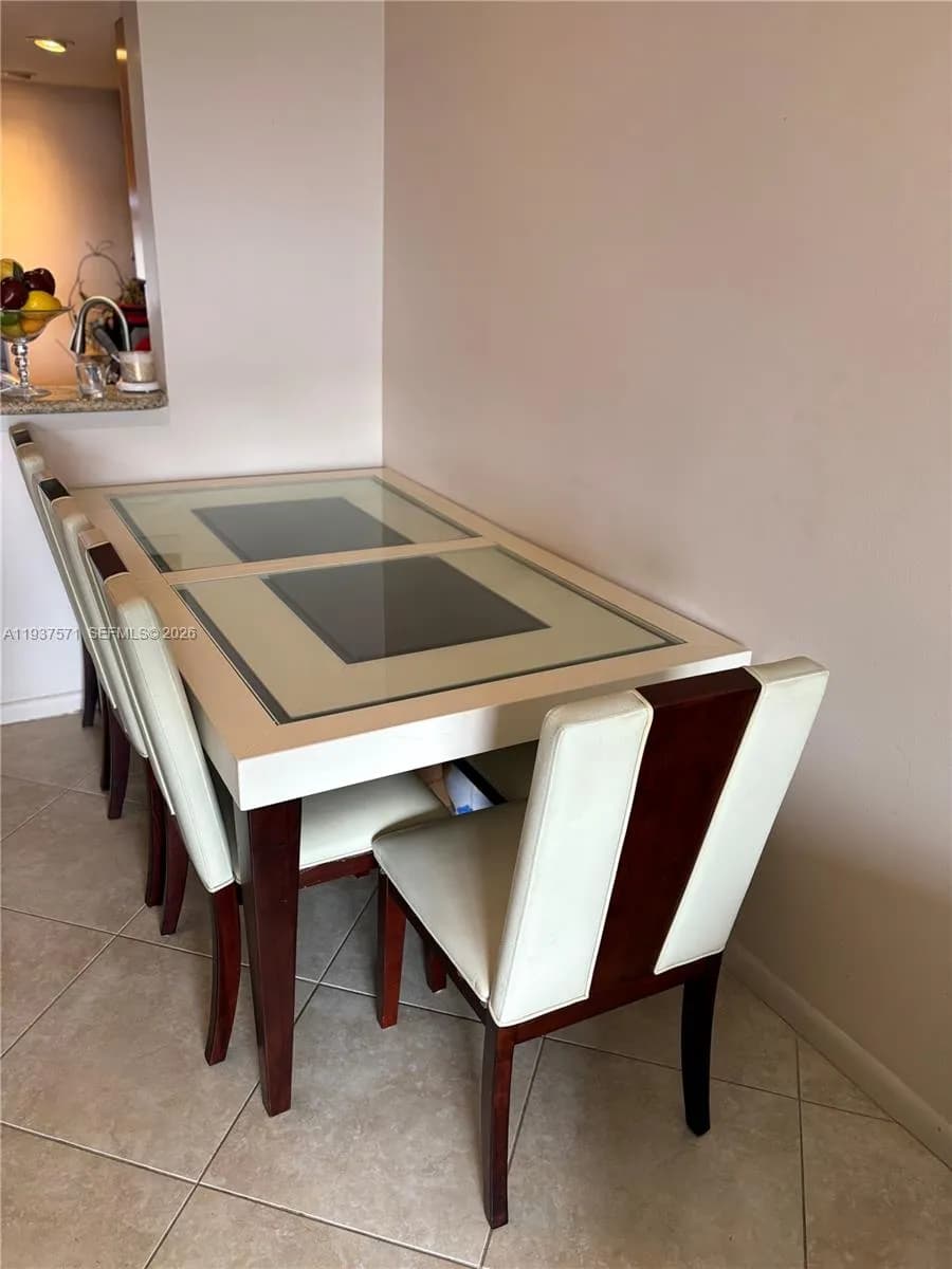 7690 NW 18th St # 408, Margate FL 33063