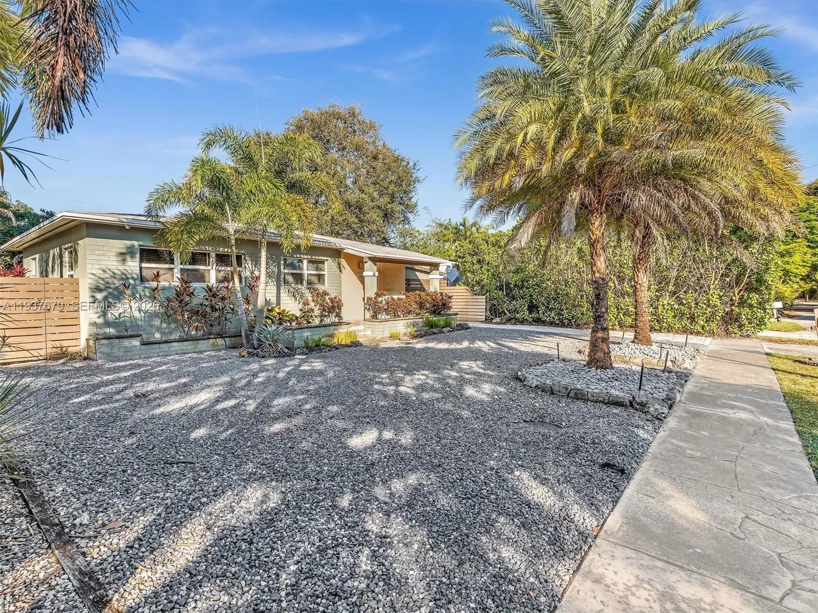 731 NW 7th Ter, Fort Lauderdale FL 33311