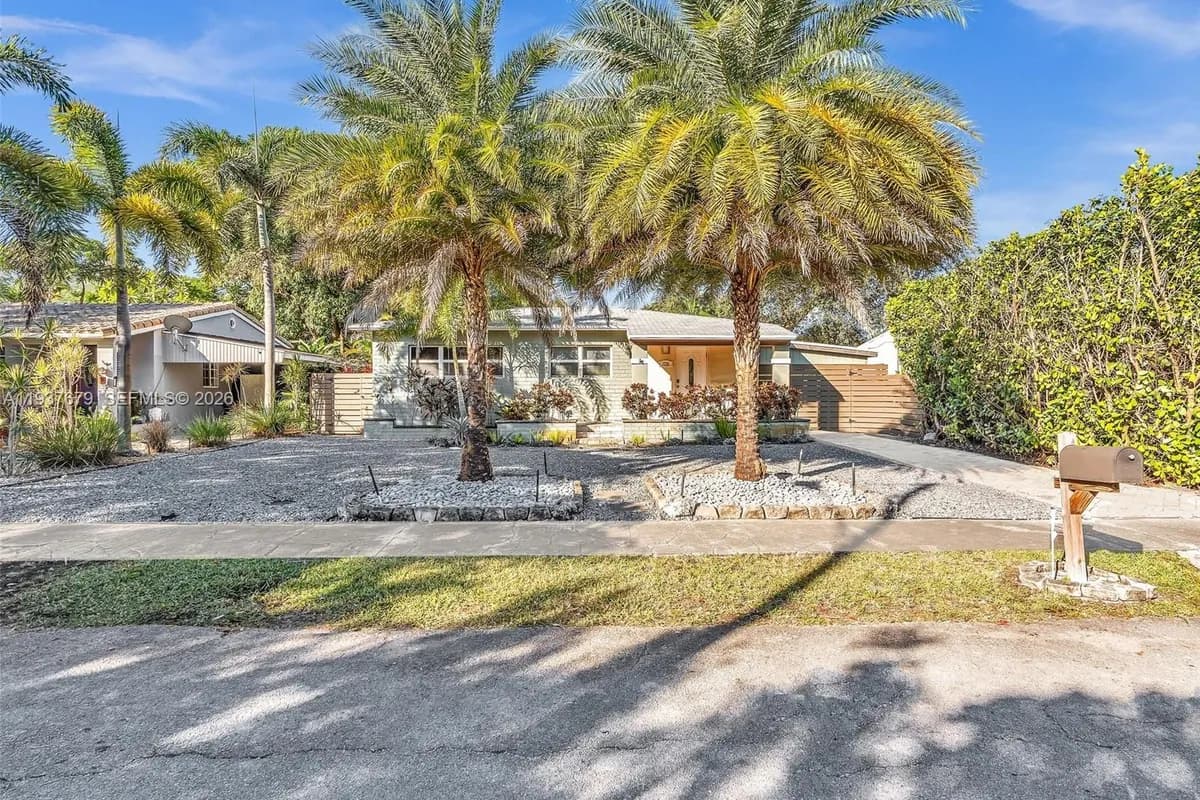 731 NW 7th Ter, Fort Lauderdale FL 33311