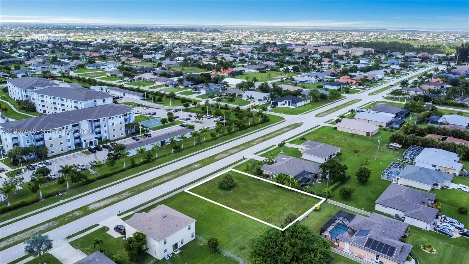 1821 SAVONA PKWY W, Cape Coral FL 33914