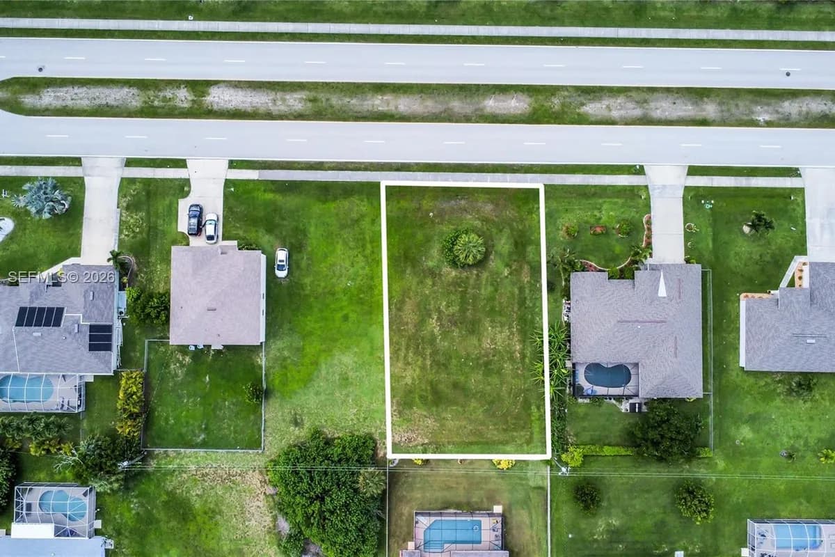 1821 SAVONA PKWY W, Cape Coral FL 33914