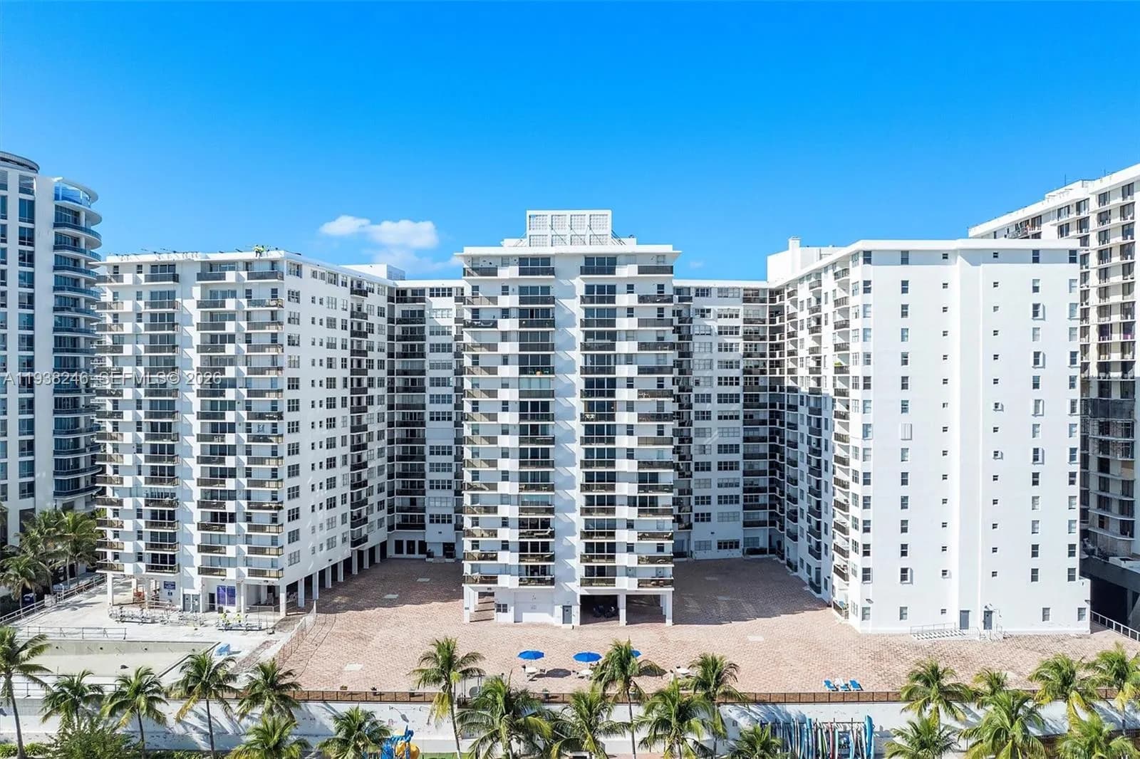 6039 Collins Ave # 1104, Miami Beach FL 33140