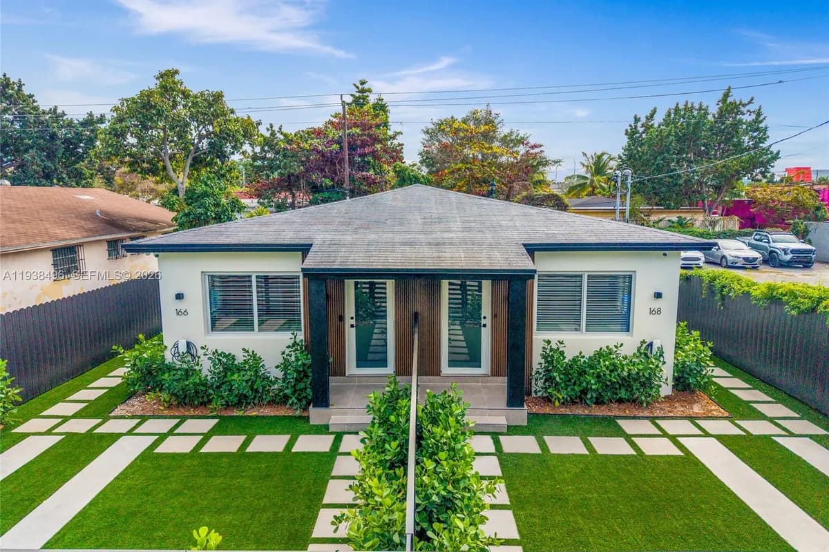 166 NW 41st St, Miami FL 33127
