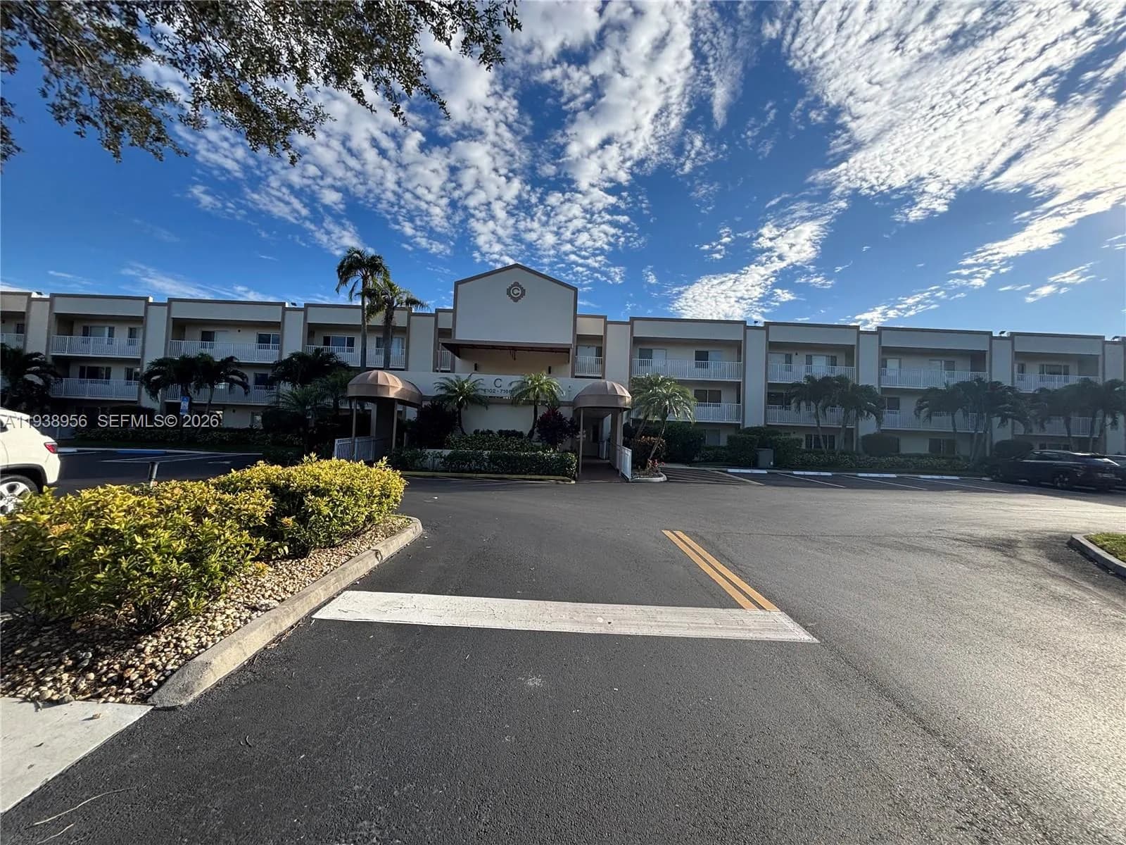 7120 S Devon Dr # 110, Tamarac FL 33321