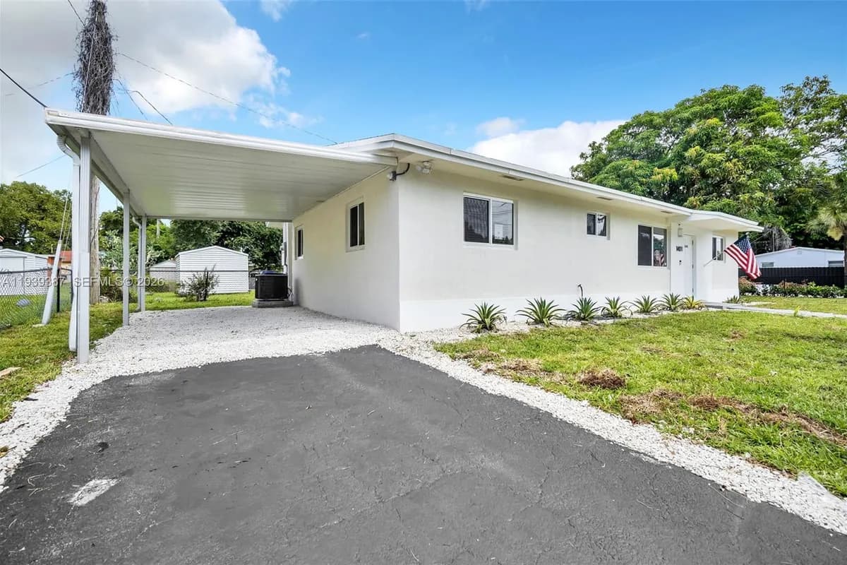 1401 NE 152nd St, North Miami Beach FL 33162