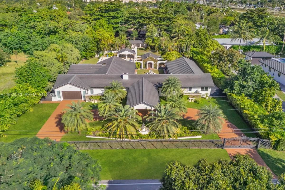 11835 SW 47th St, Miami FL 33175