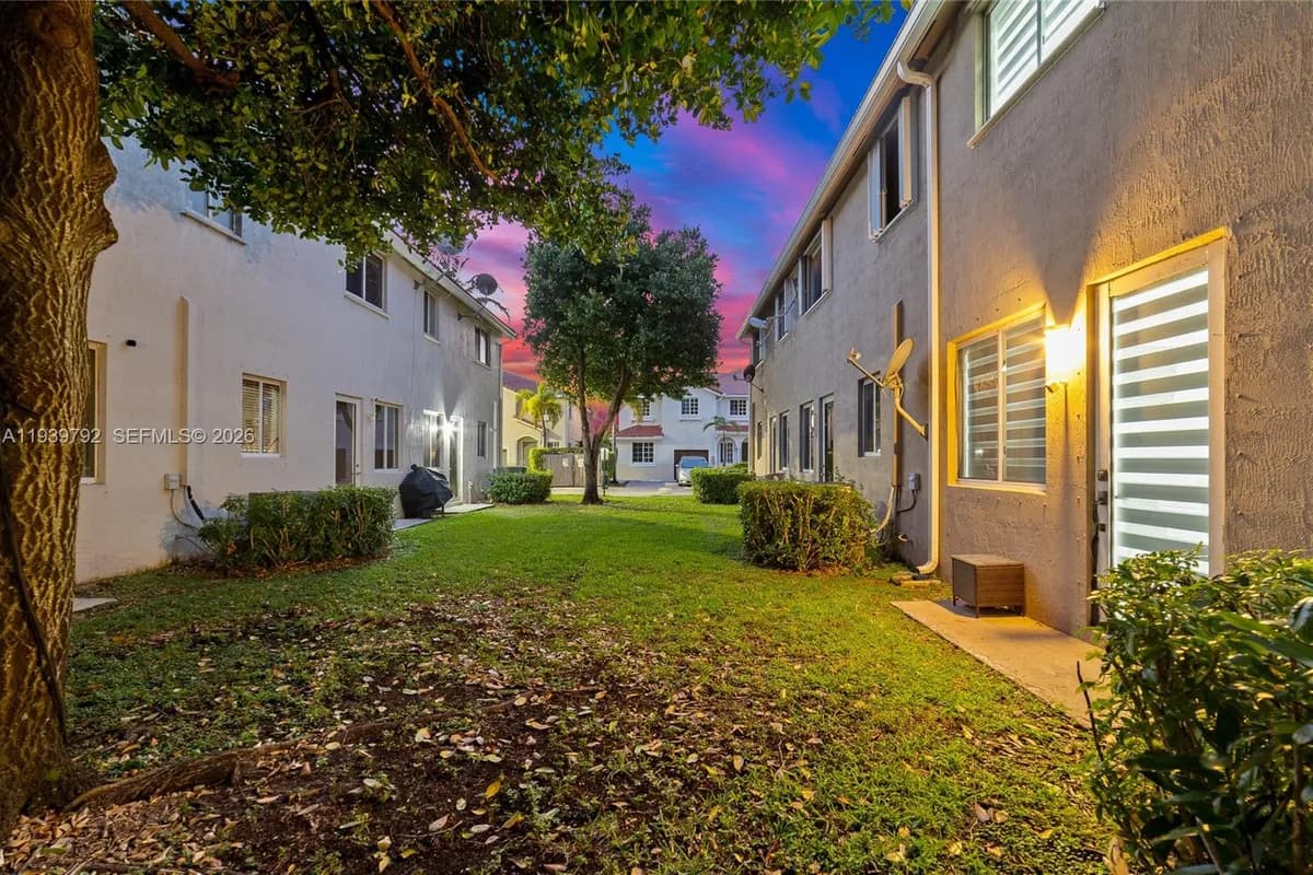 21105 NW 14th Pl, Miami Gardens FL 33169