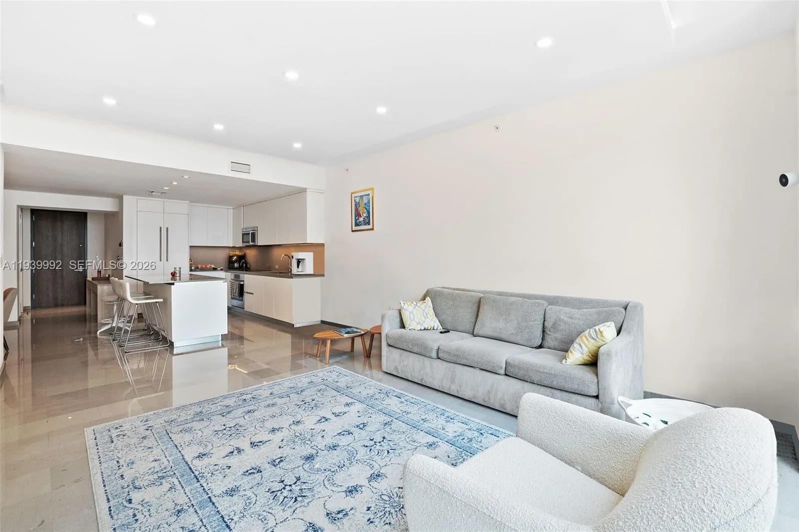 68 SE 6th Street # 805, Miami FL 33131