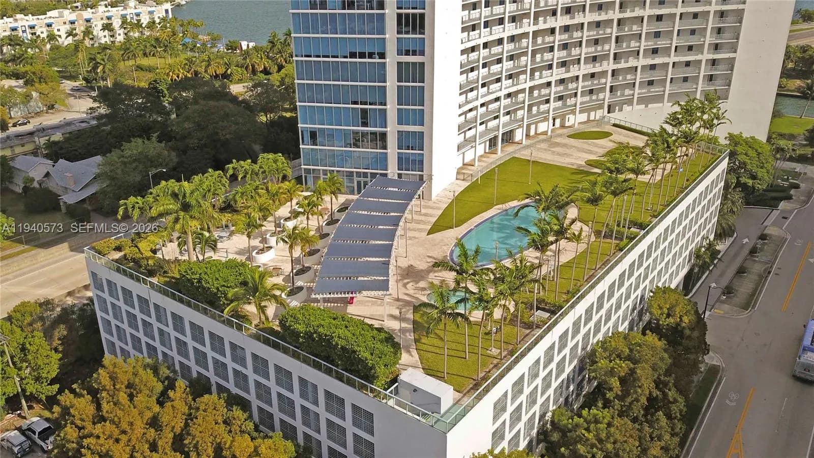 601 NE 36th St # 712, Miami FL 33137