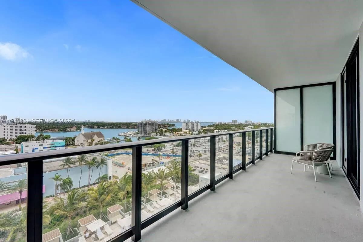 580 72ND # 1004, Miami Beach FL 33141