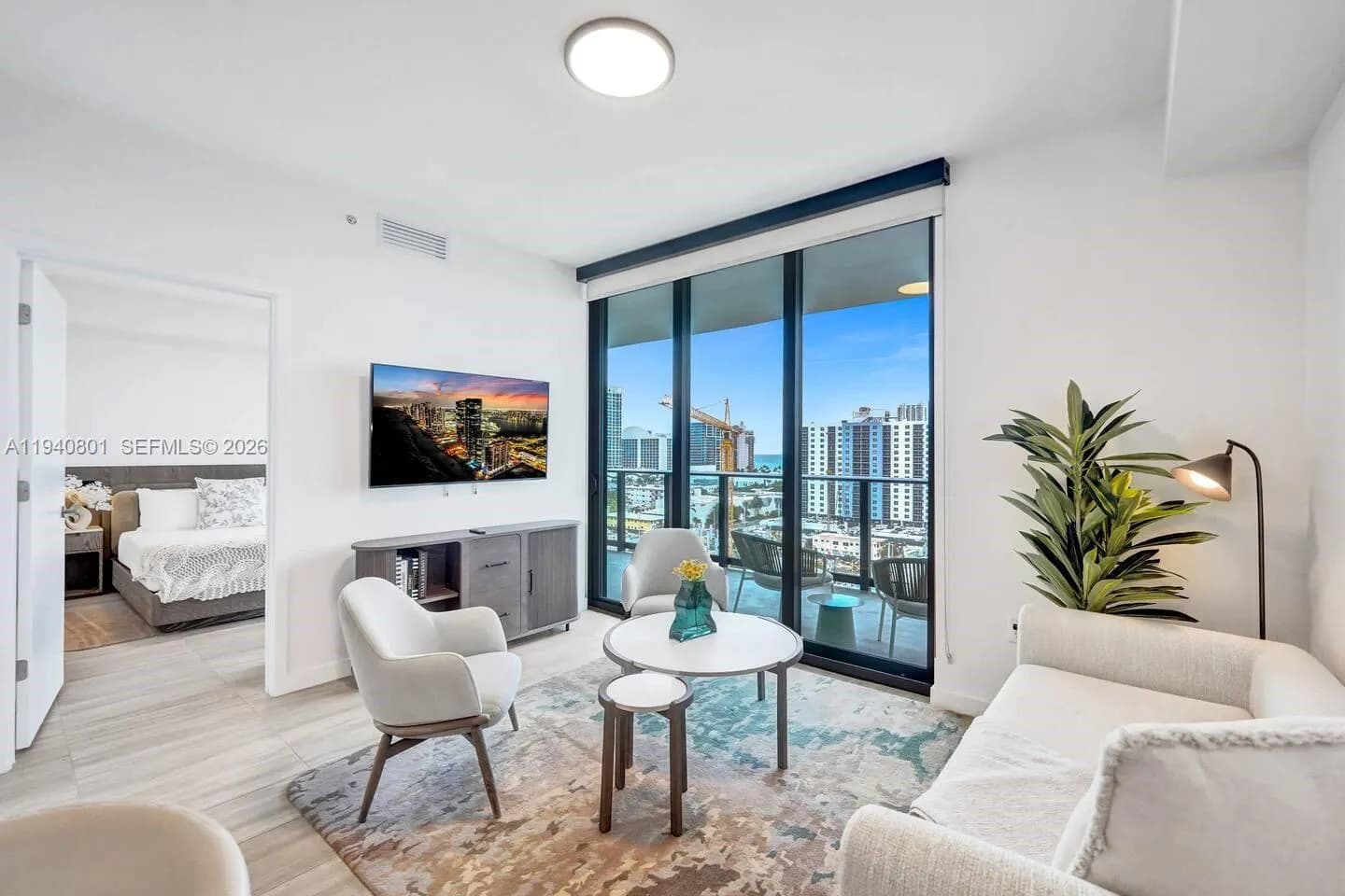 580 72ND # 1004, Miami Beach FL 33141