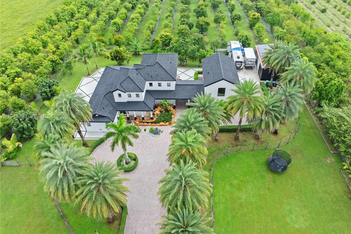 35351 SW 218th Ave, Homestead FL 33034