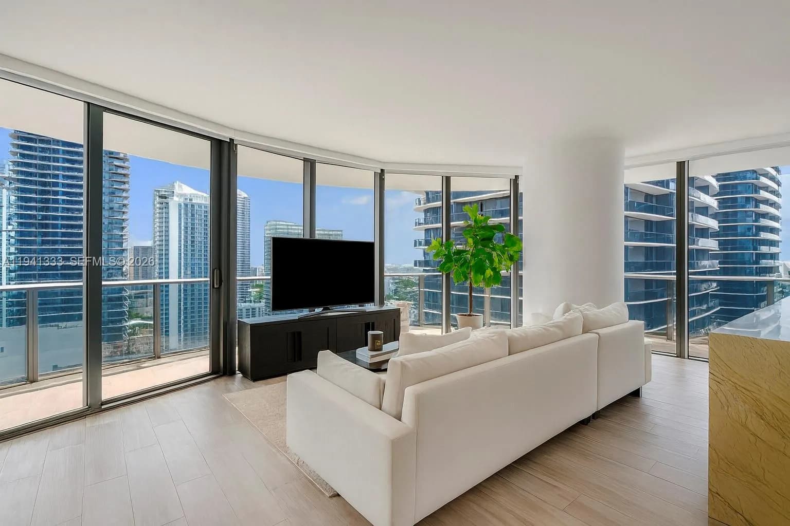 801 S Miami Ave # 2901, Miami FL 33130