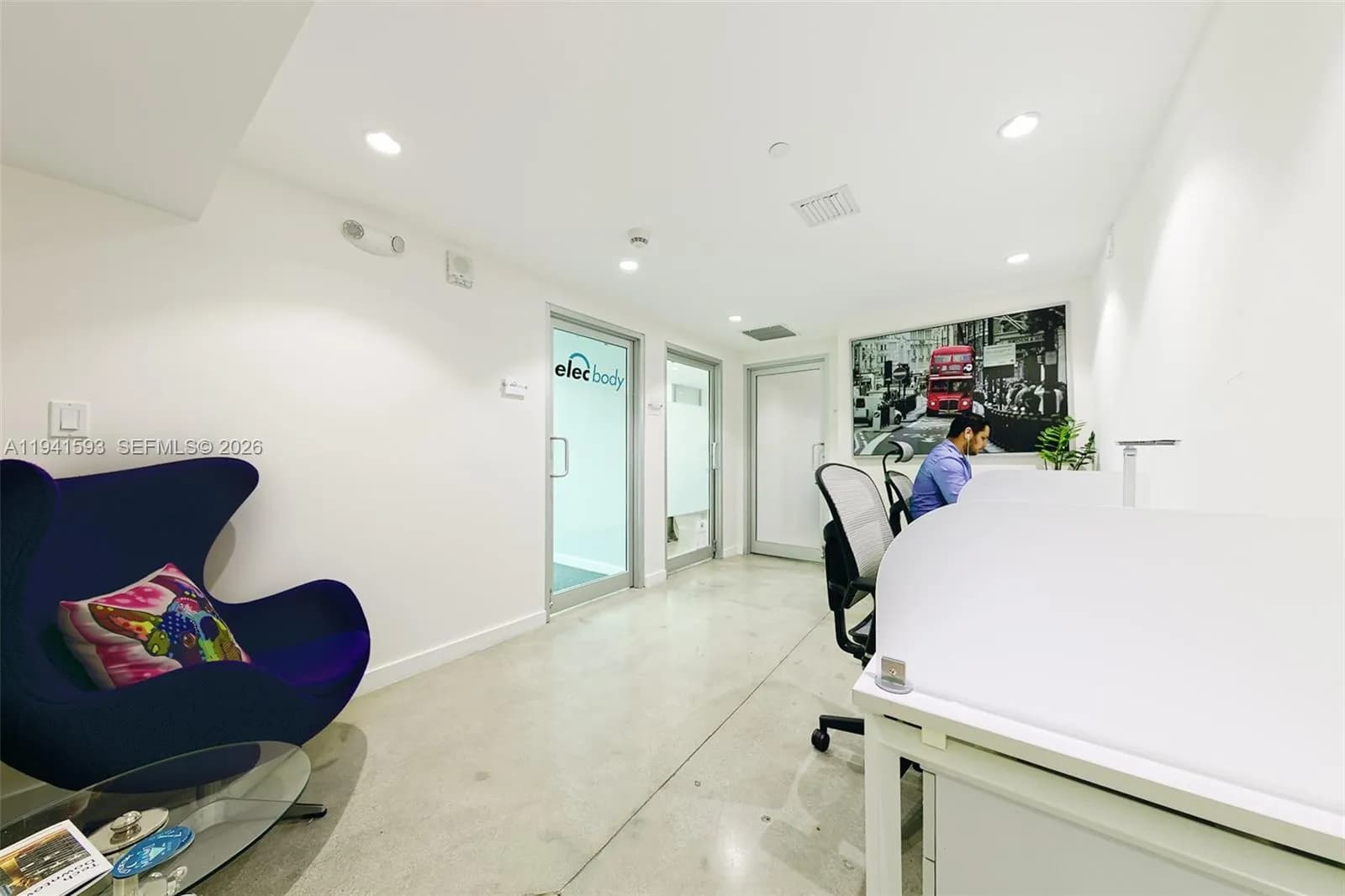 350 S Miami Ave, Miami FL 33130