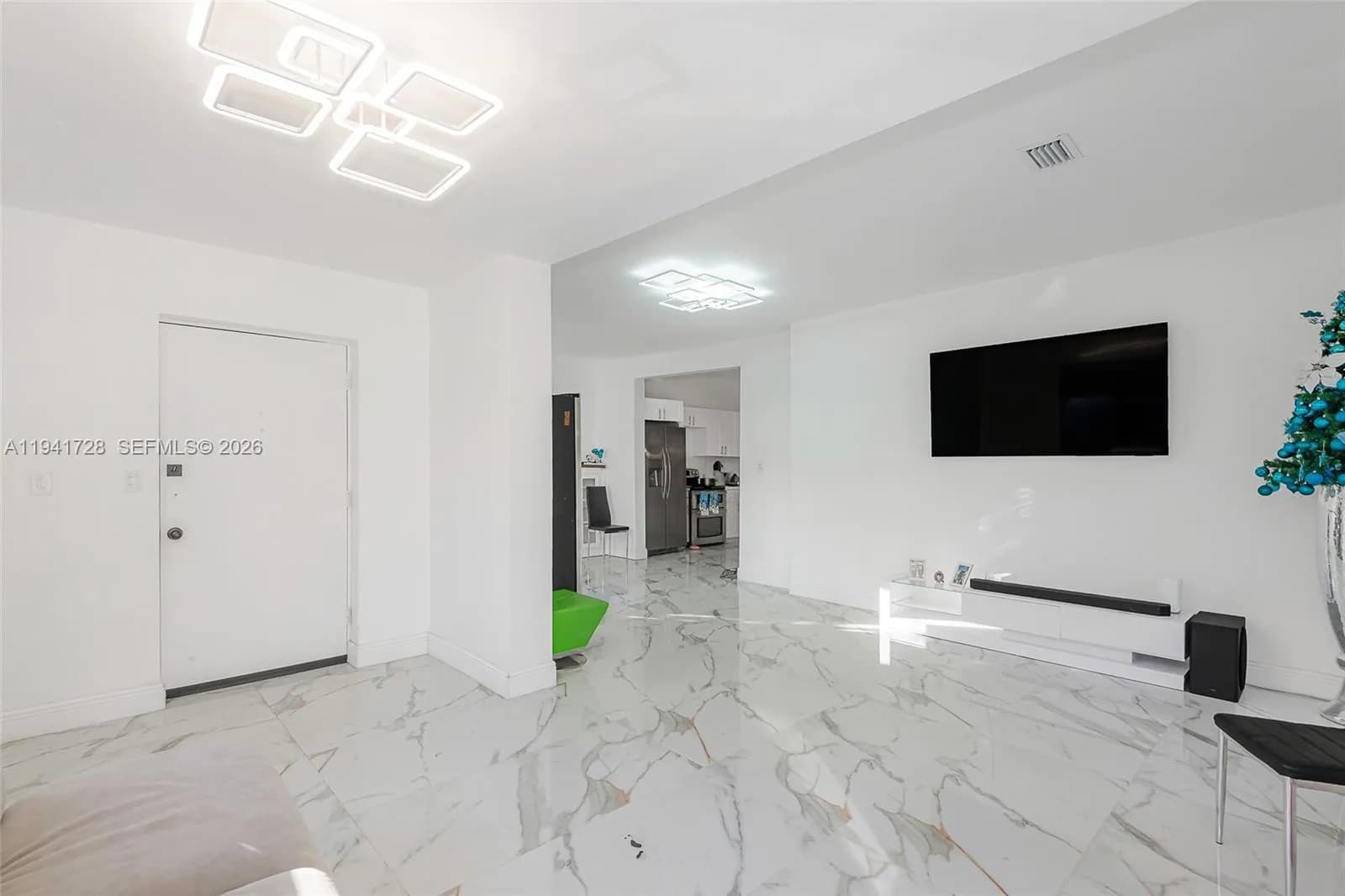 1683 NE 168th St, North Miami Beach FL 33162