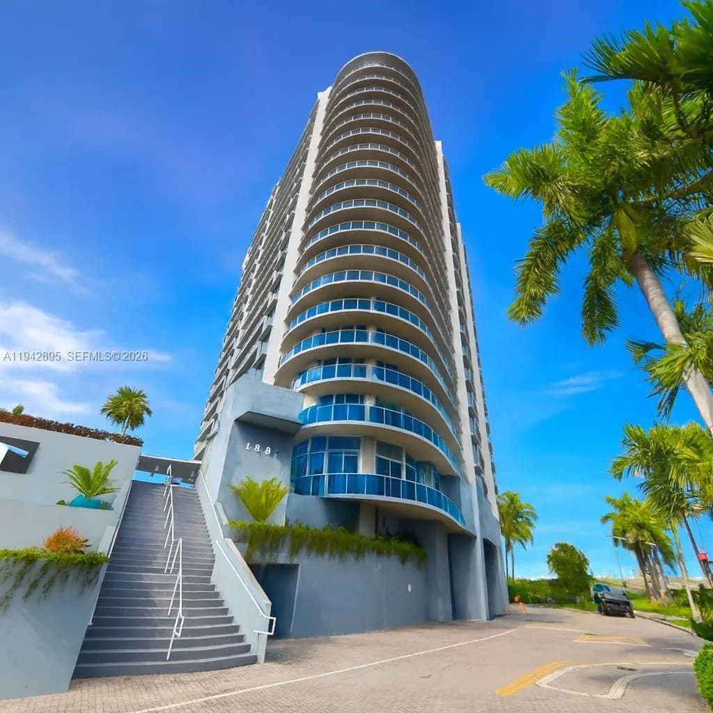 1881 79th St Cswy # 1106, North Bay Village FL 33141