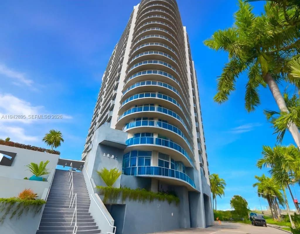 1881 79th St Cswy # 1106, North Bay Village FL 33141