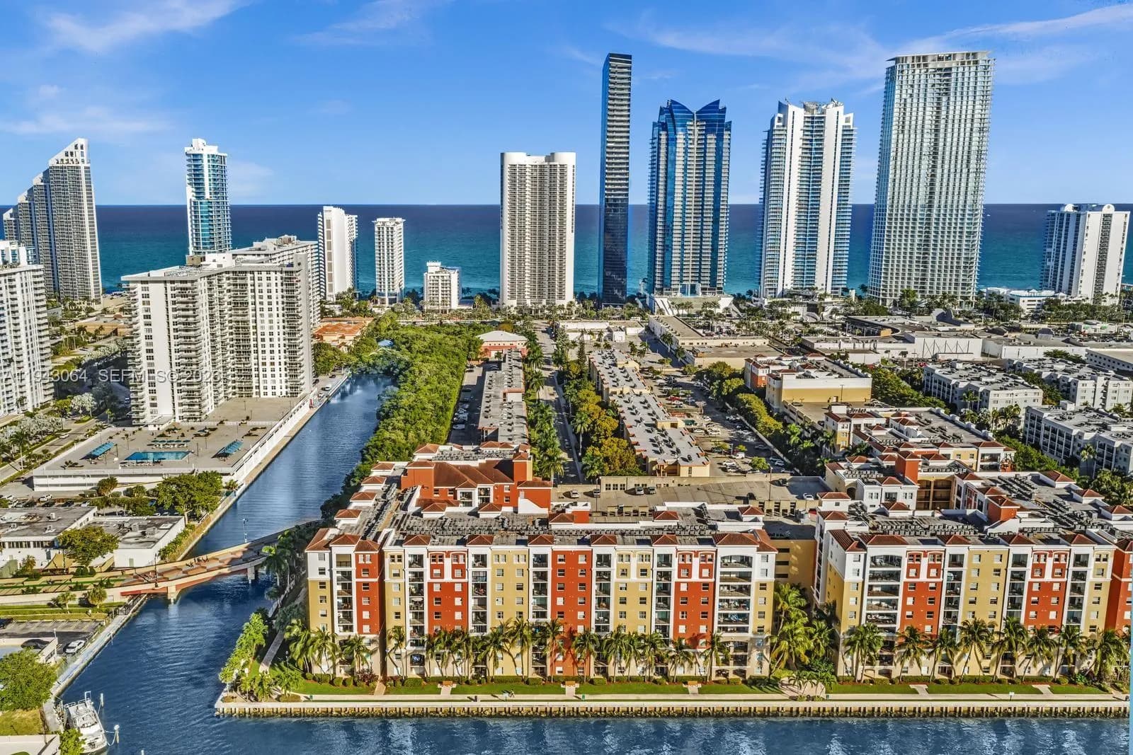 2 bedroom 2 bath for sale at 17100 N Bay Rd # 1418, Sunny Isles Beach FL 33160