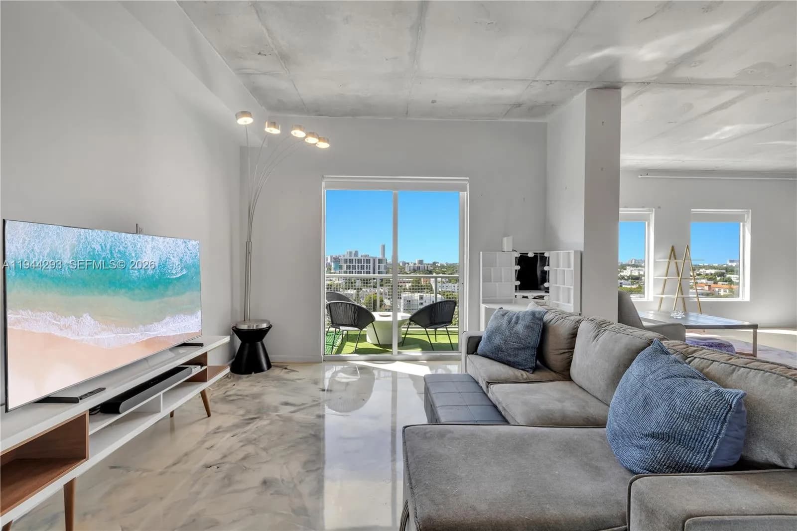 10 SW South River Dr # 1111, Miami FL 33130