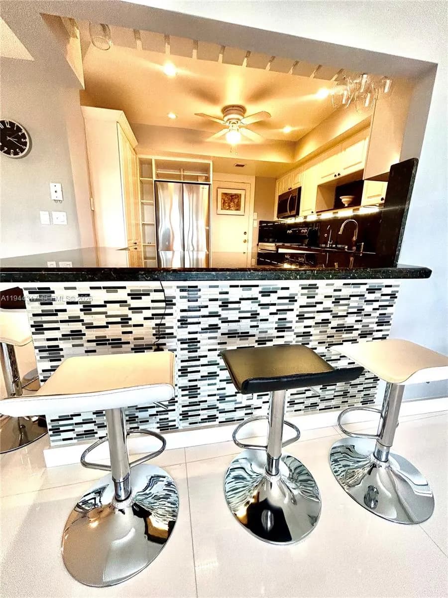 2 bedroom 2 bath for sale at 200 DIPLOMAT PKWY # 721, Hallandale Beach FL 33009