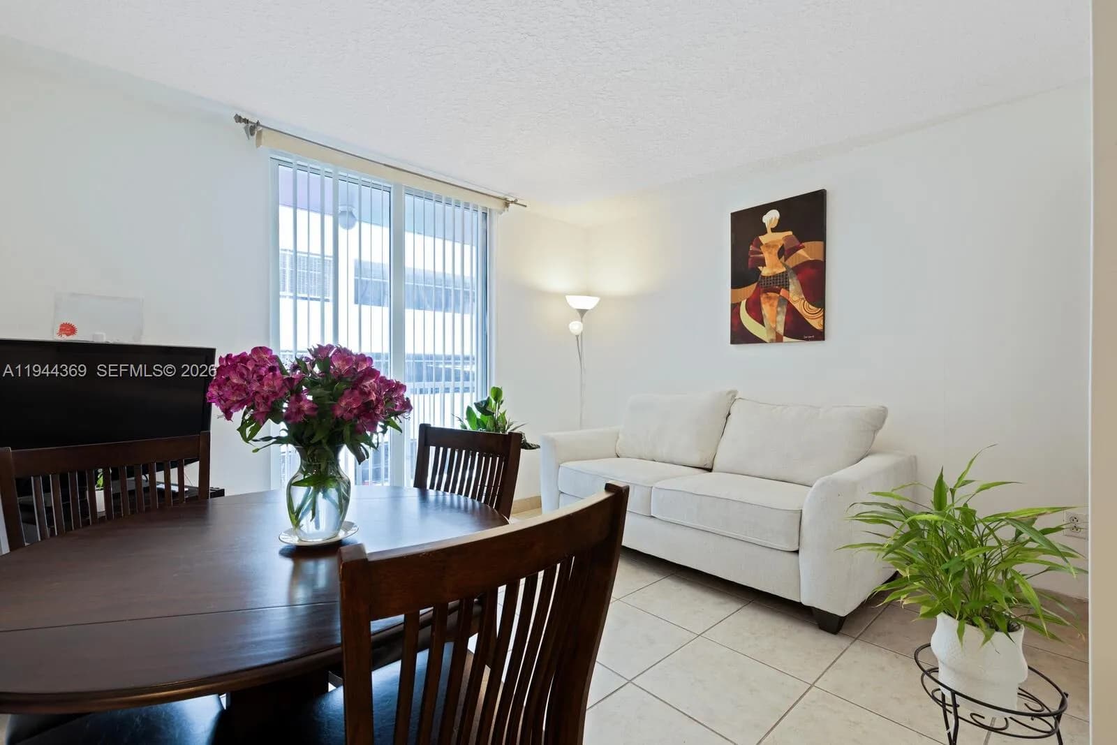 104 SW 9th St # 1207, Miami FL 33130