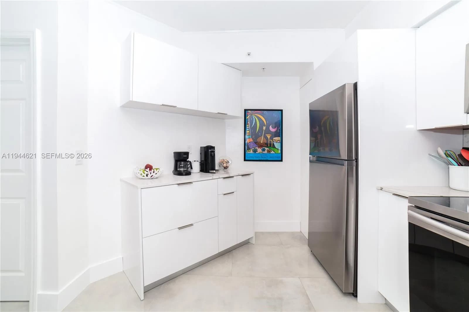 17150 N Bay # 2905, Sunny Isles Beach FL 33160