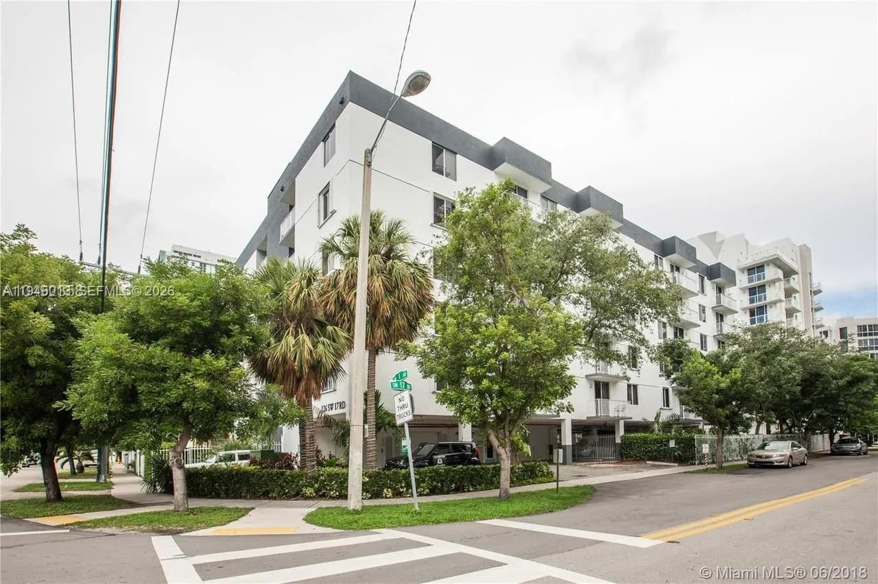 126 SW 17th Rd # 507, Miami FL 33129