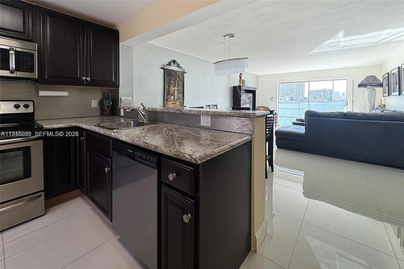 2600 Diana Dr # 209, Hallandale Beach FL 33009