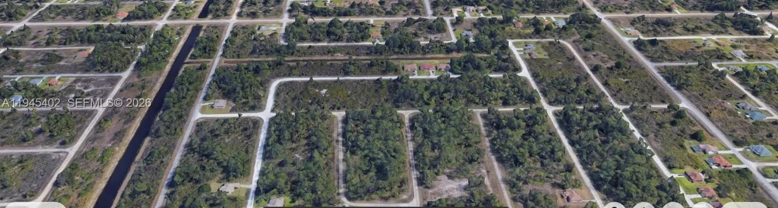 322 Lubdel Ave S, Lehigh Acres FL 33974
