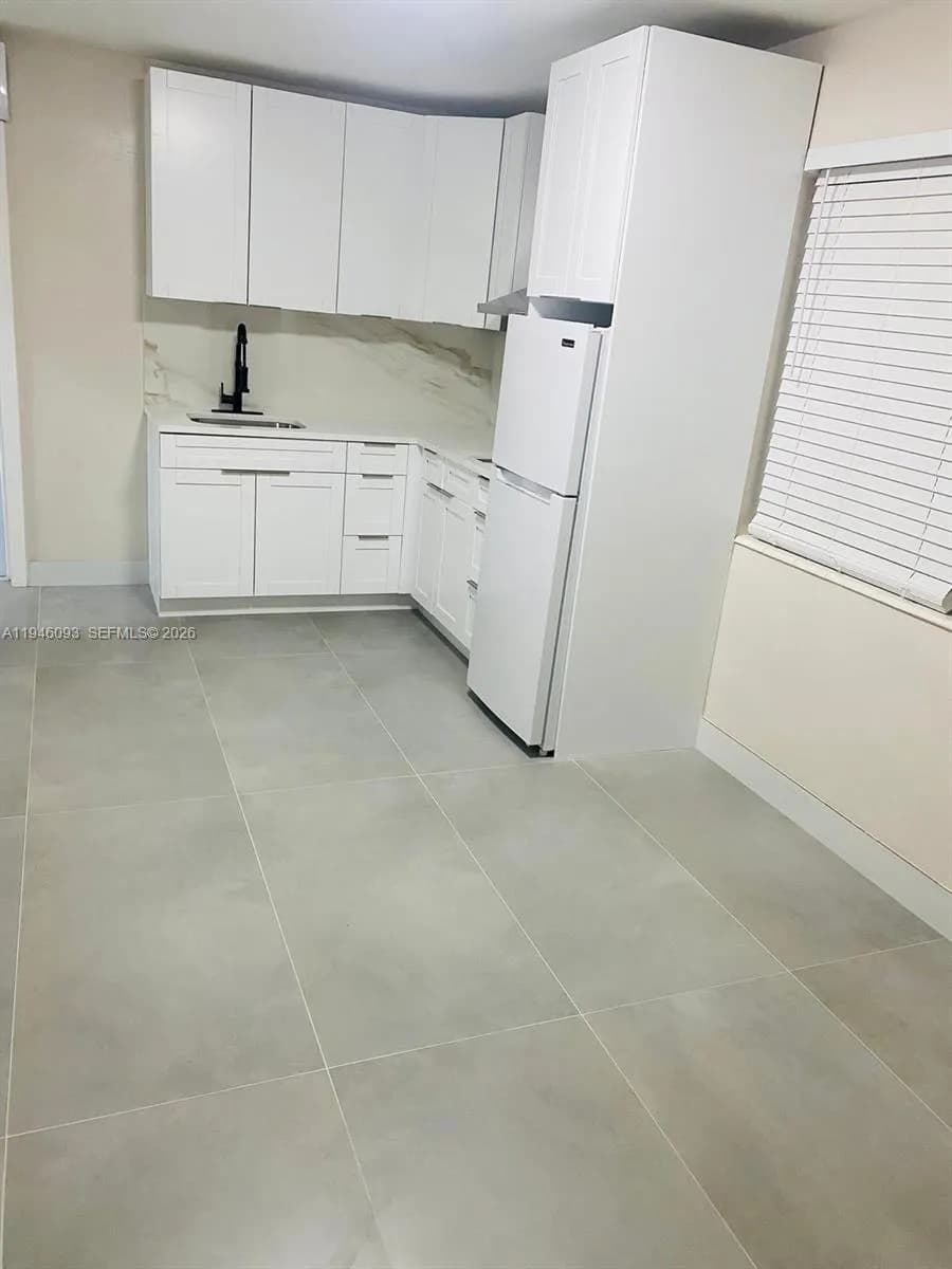 2820 NW 14th Ct, Fort Lauderdale FL 33311