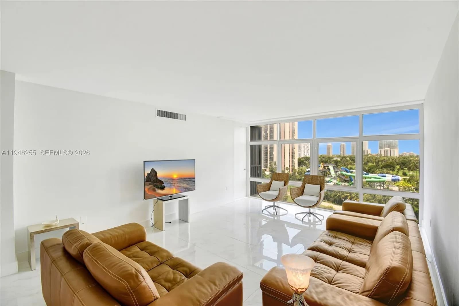 20100 W Country Club Dr # 1005, Aventura FL 33180