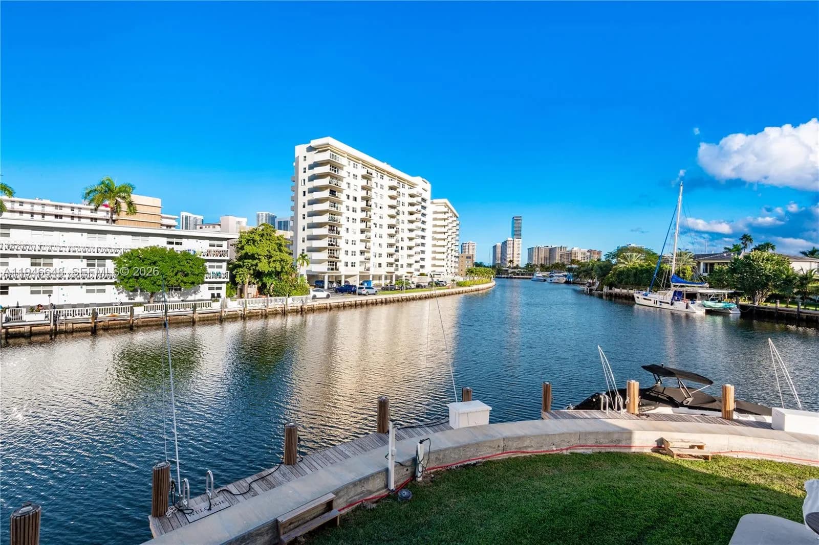 440 Paradise Isle Blvd # 209, Hallandale Beach FL 33009