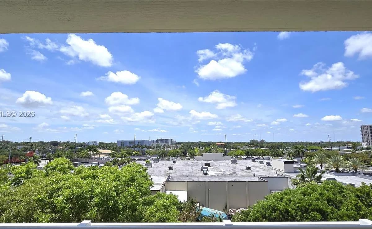 2775 NE 187th St # 506, Aventura FL 33180