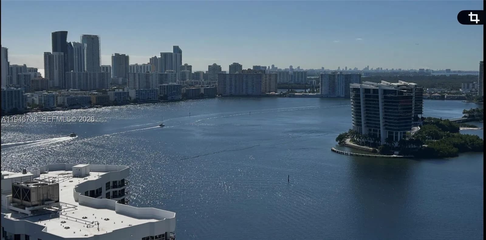 3500 Mystic Pointe Dr, Aventura FL 33180