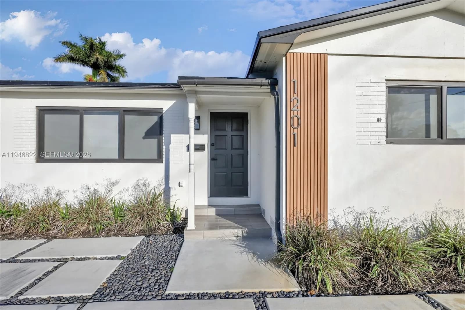 1201 N 16th Ave, Hollywood FL 33020