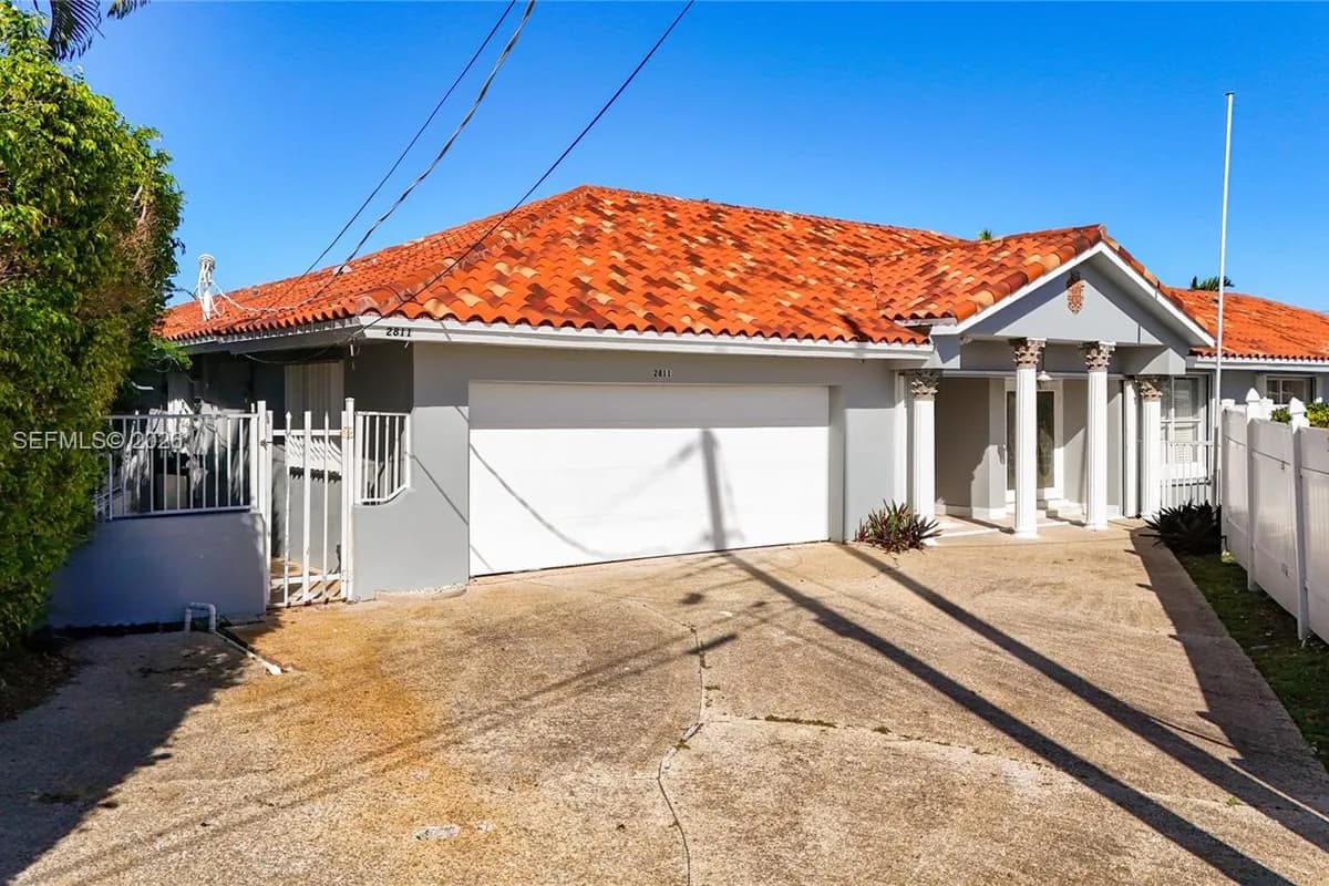 2811 NE 57th St, Fort Lauderdale FL 33308