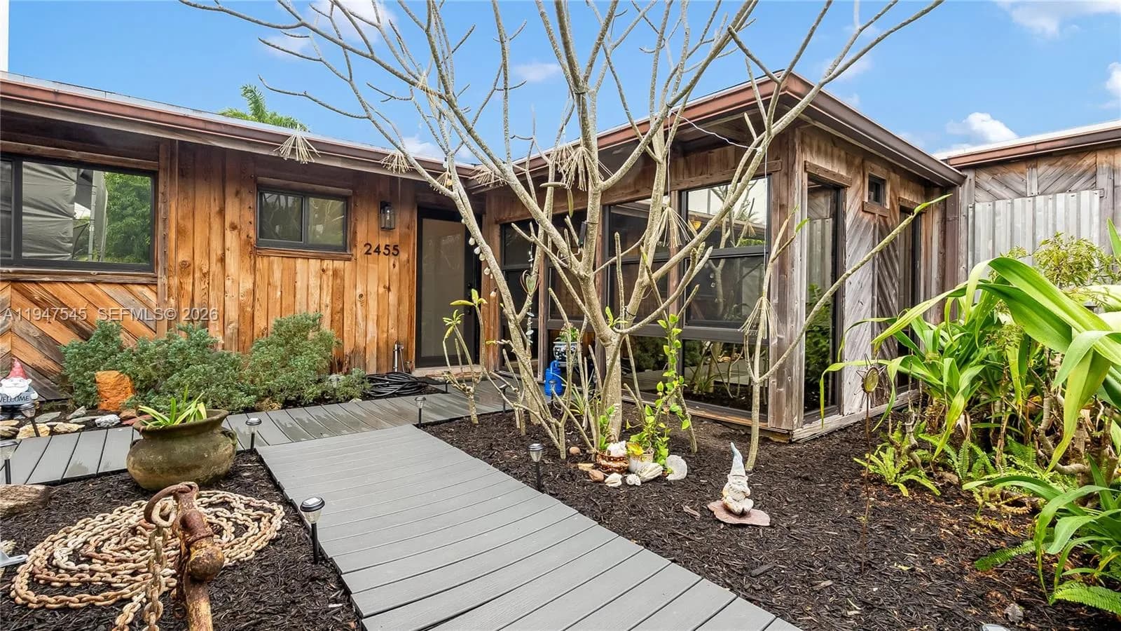 2455 Flamingo Ln, Fort Lauderdale FL 33312