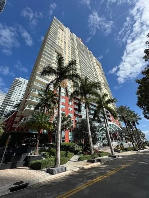 1155 Brickell Bay Dr # 1802, Miami FL 33131