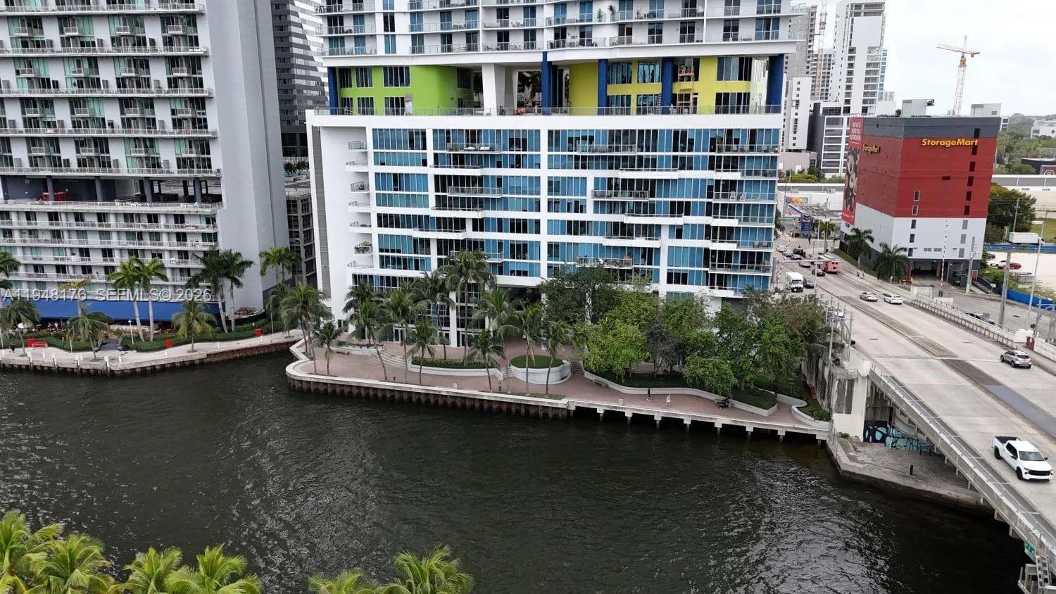 175 SW 7th St, Miami FL 33130