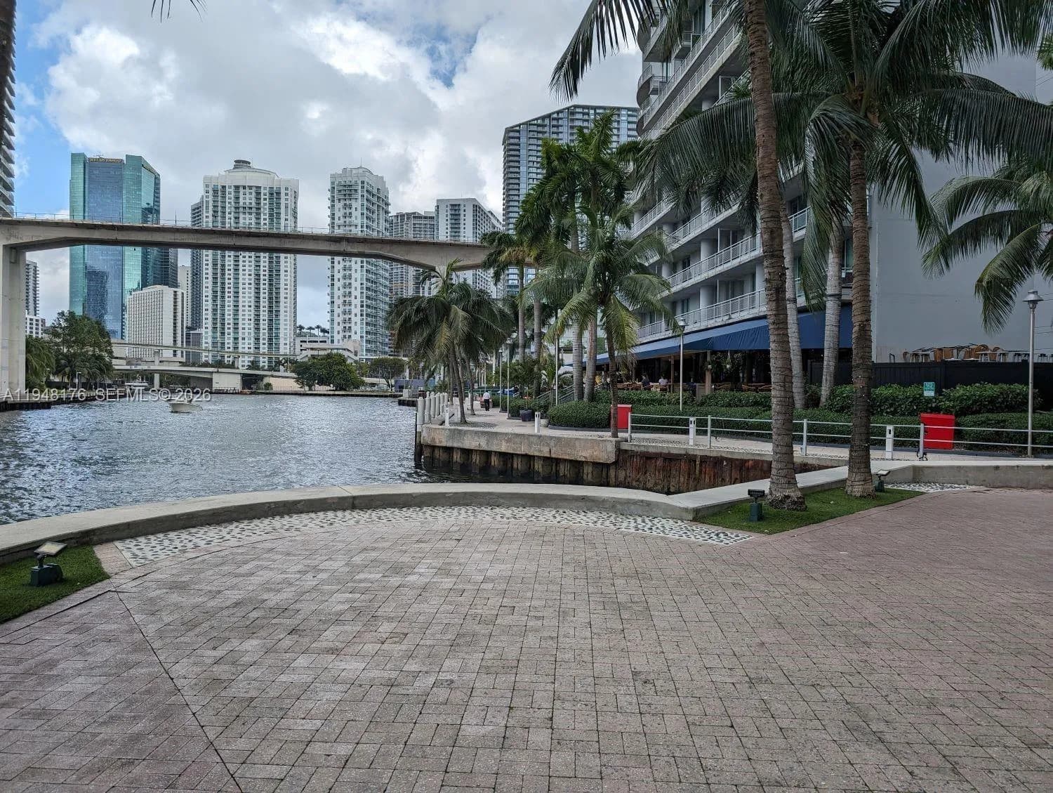 175 SW 7th St, Miami FL 33130