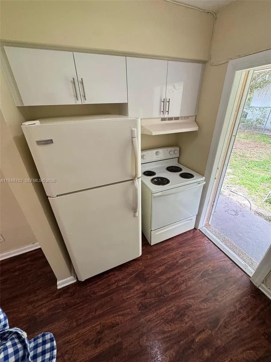 844 NW 18th Ave, Fort Lauderdale FL 33311