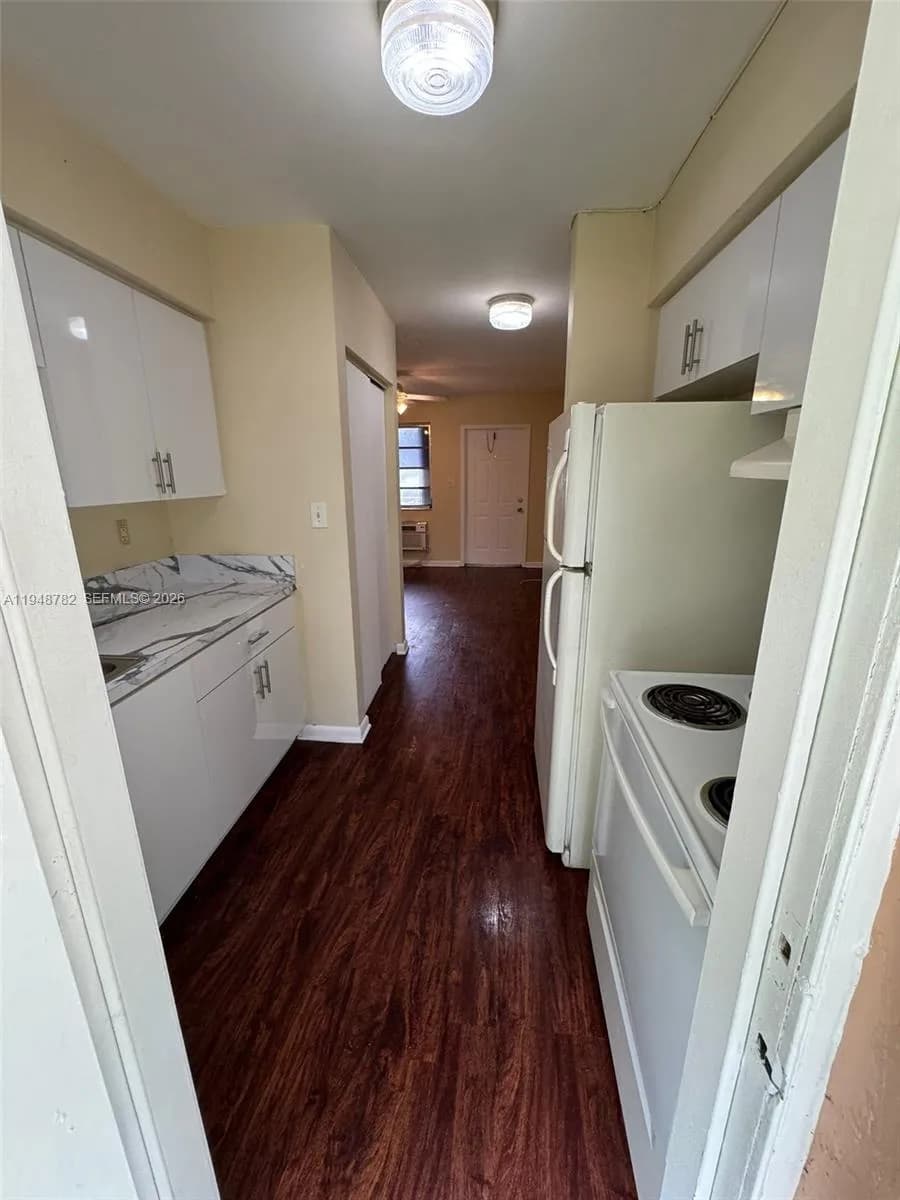 844 NW 18th Ave, Fort Lauderdale FL 33311