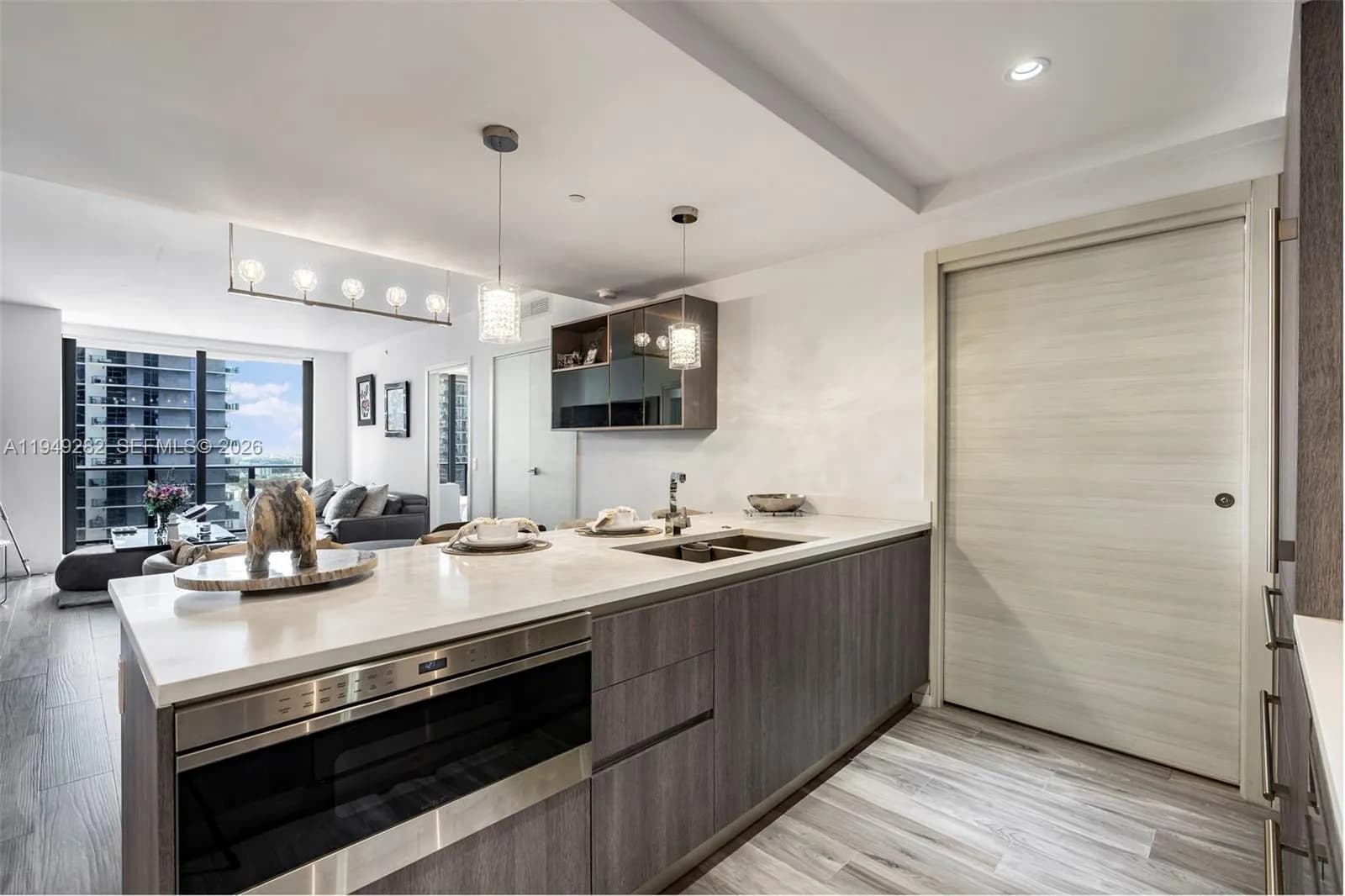 801 S Miami Ave # 2810, Miami FL 33130