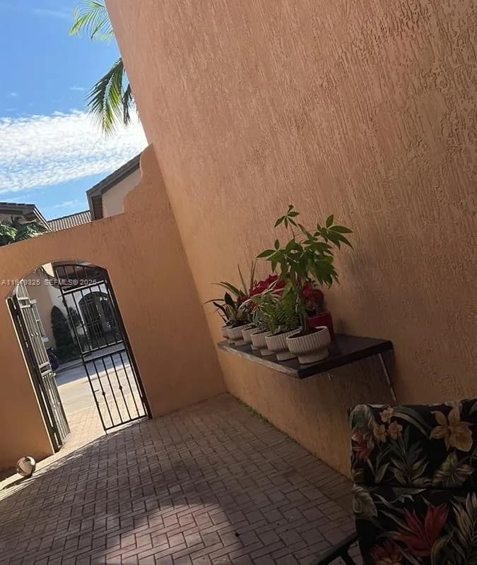 14613 SW 13th St, Pembroke Pines FL 33027