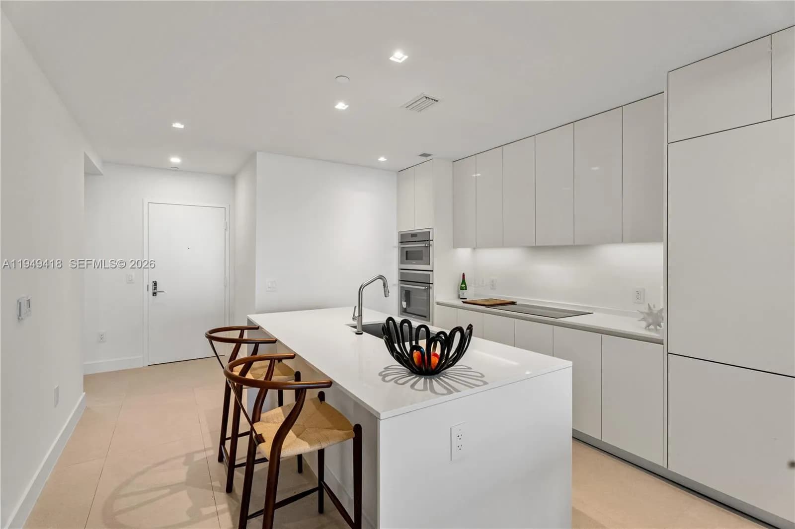 700 NE 24th St # 2602, Miami FL 33137